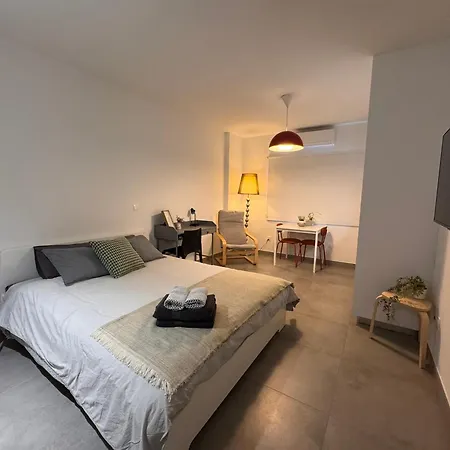 Cityscape Urban Apts Apartment
