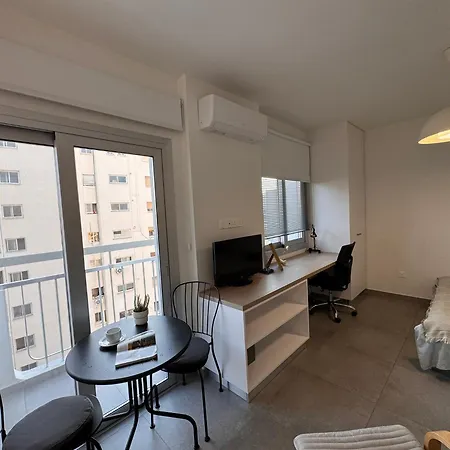 Cityscape Urban Apts דירה