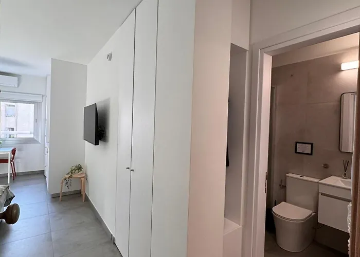 Cityscape Urban Apts アパート